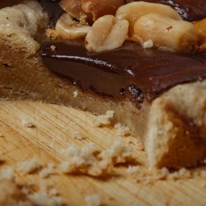 gros plan cookie chocolat cacahuète